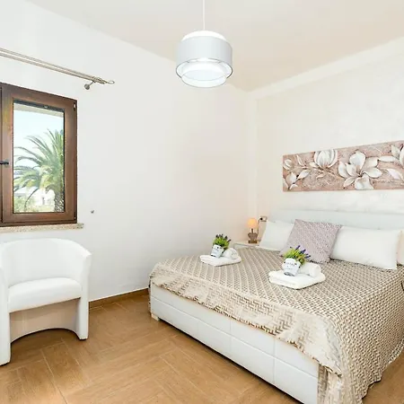 Beach Villa 300Mt From The Sea Ac Bbq Jacuzzi